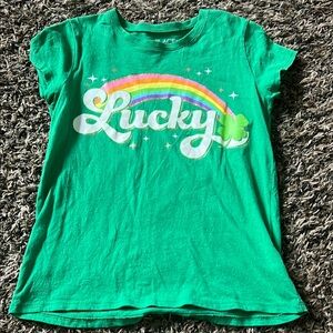 The Children's Place Green Lucky Rainbow Short Sleeve Tee Size M 7/8